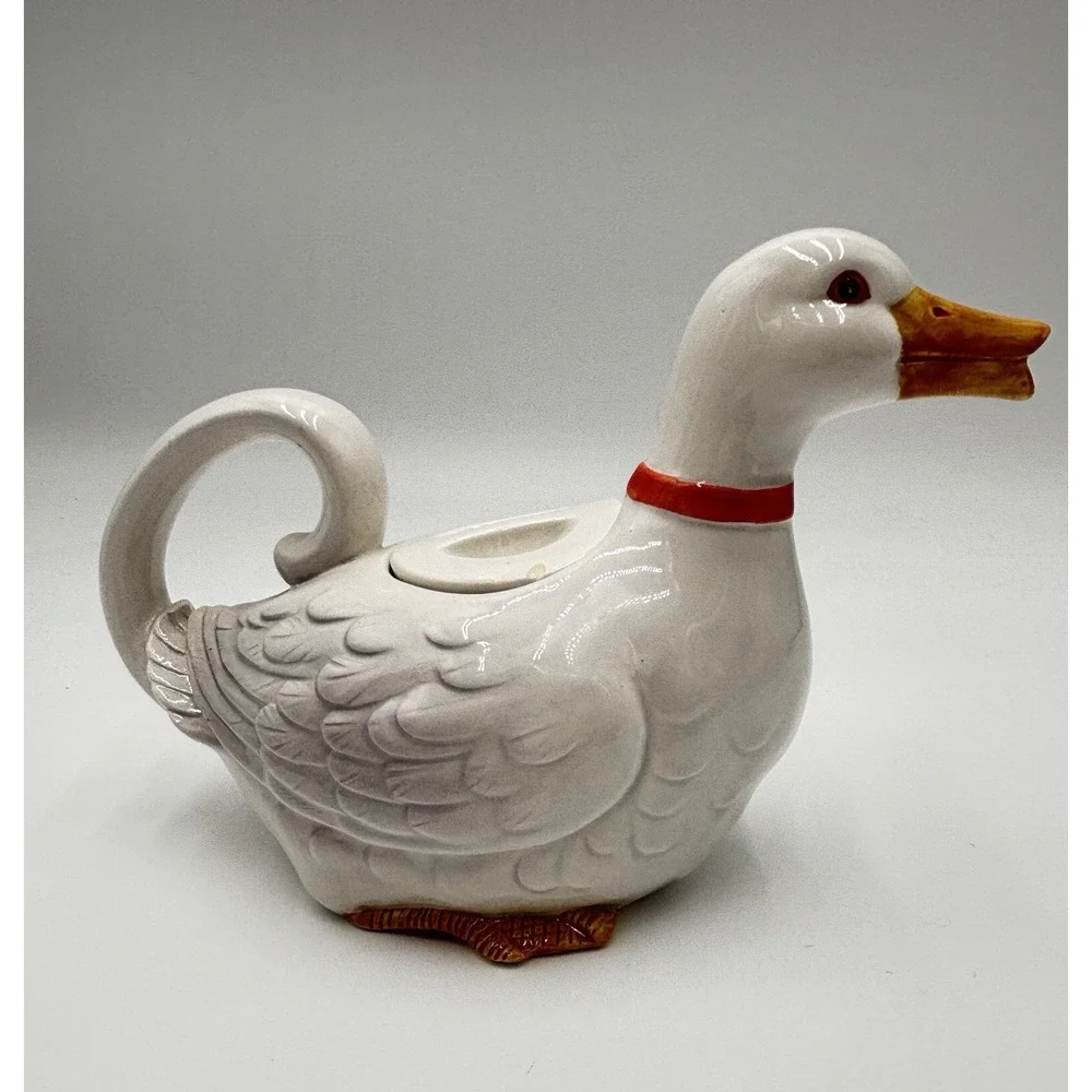 Vintage‎ Otagiri Goose Teapot Ceramic White Duck Tea Pot Japan Farmhouse Cottag